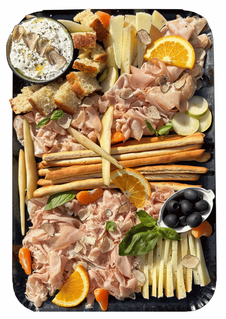 Notre plateau tartufo plateau traiteur livré à montpellier avec des charcuteries et des fromages italiens à la truffe